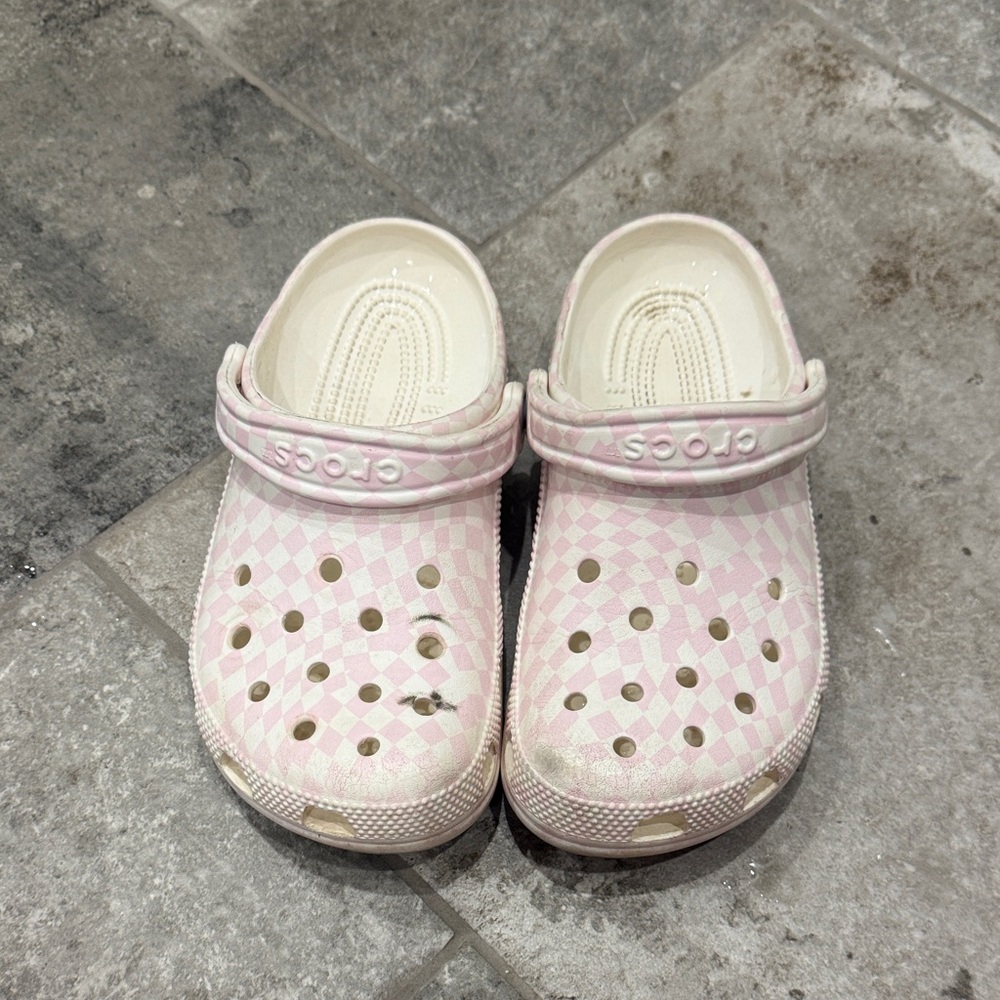 CROCS Kids Pink Checkered Clogs